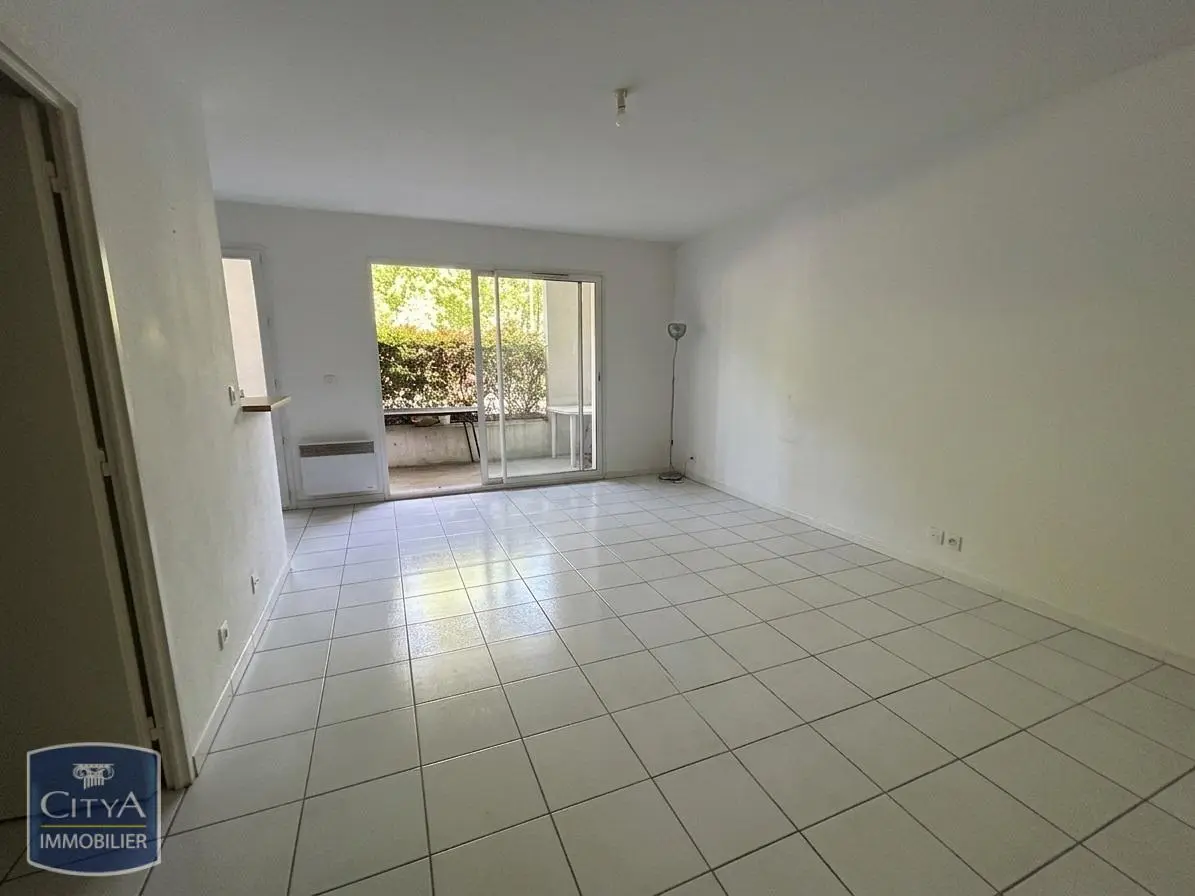 Photo 1 Appartement 1 pièce 32.35m²