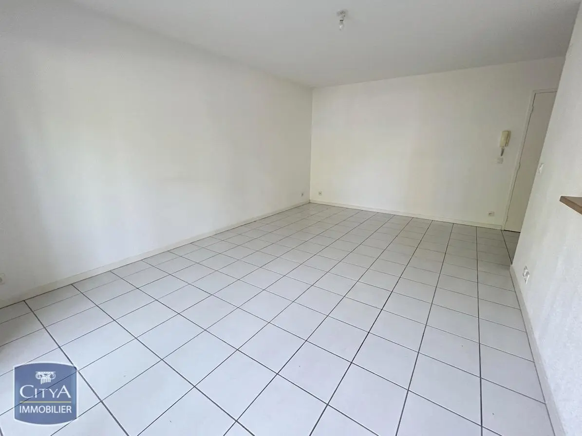 Photo 3 Appartement 1 pièce 32.35m²