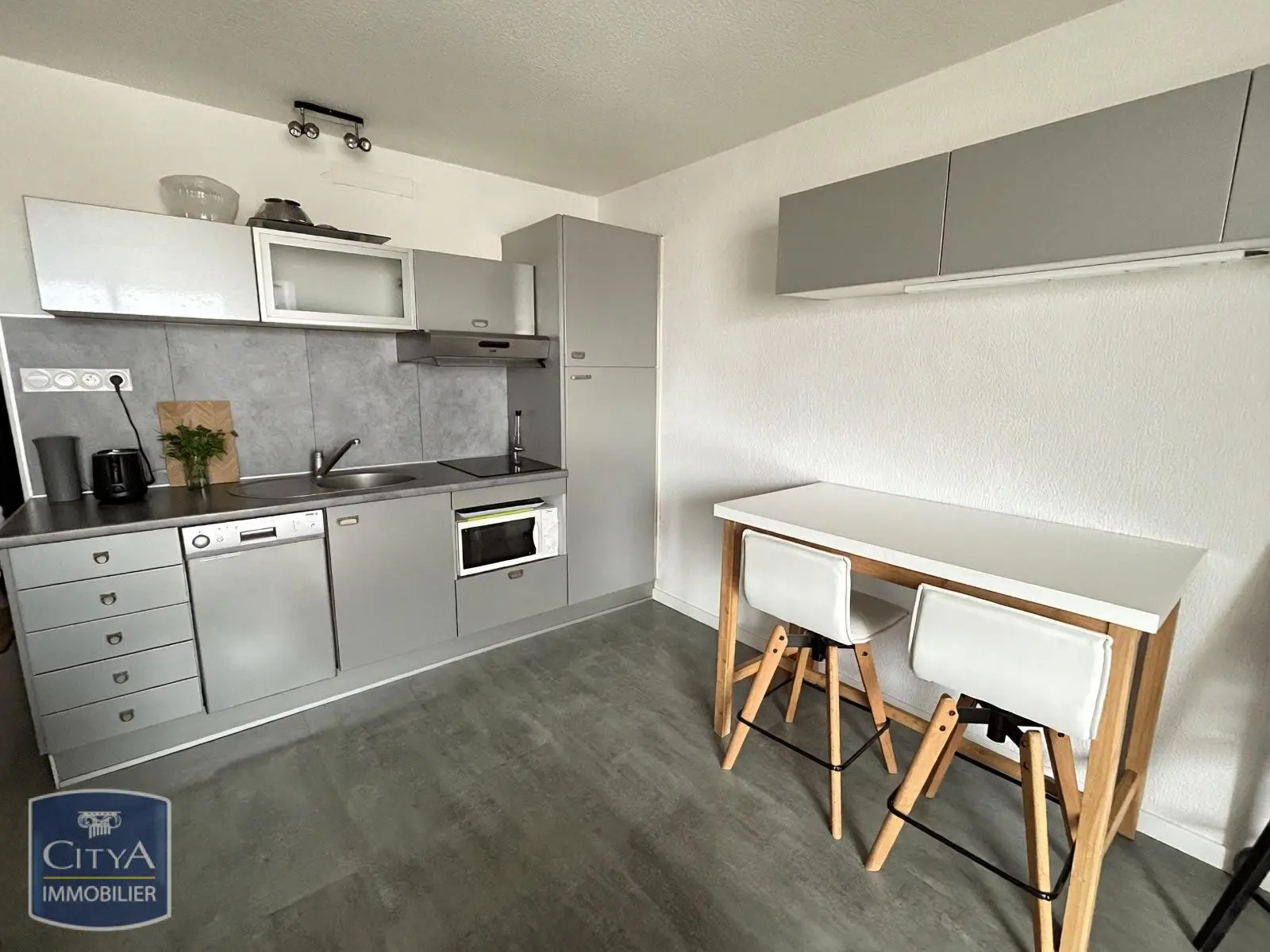 Photo 3 Appartement 1 pièce 23.94m²