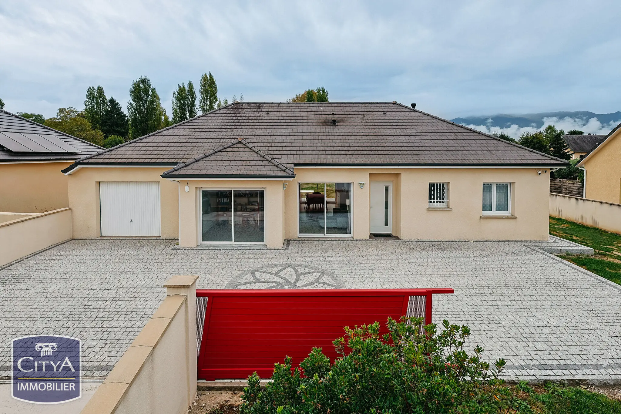 Photo 1 Maison 5 pièces 105m²