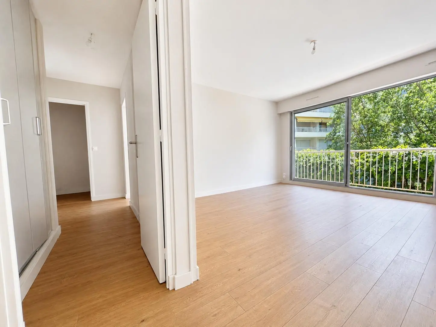 Photo 2 Appartement 2 pièces 54m²