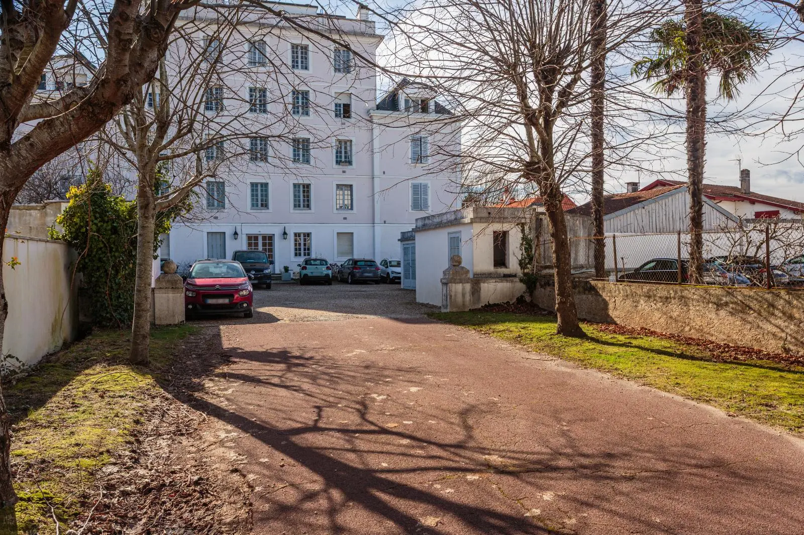 Photo 1 Appartement 6 pièces 151m²