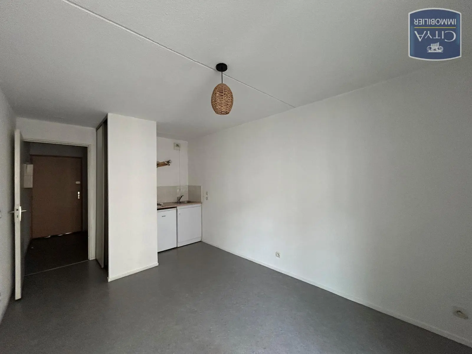 Photo 1 Appartement 1 pièce 20.53m²