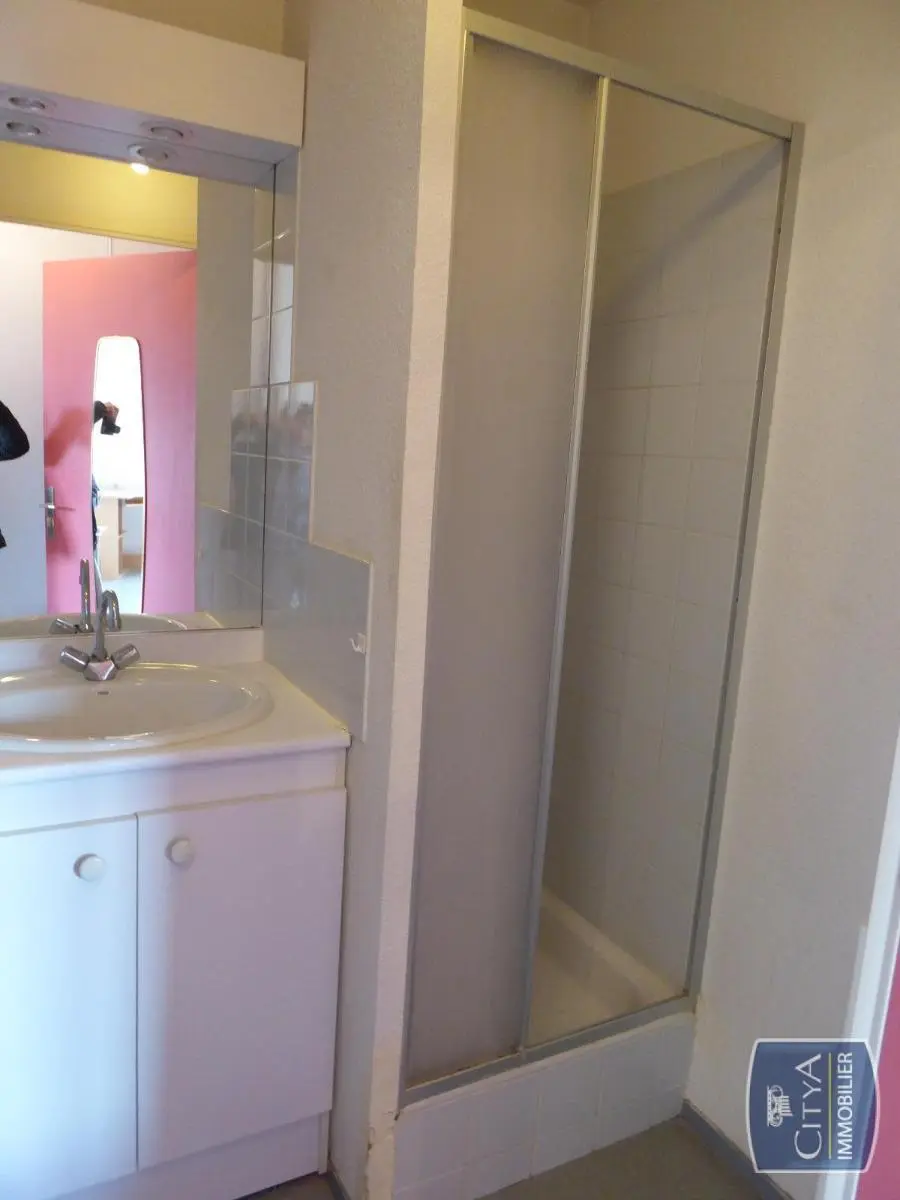 Photo 3 Appartement 1 pièce 17.4m²