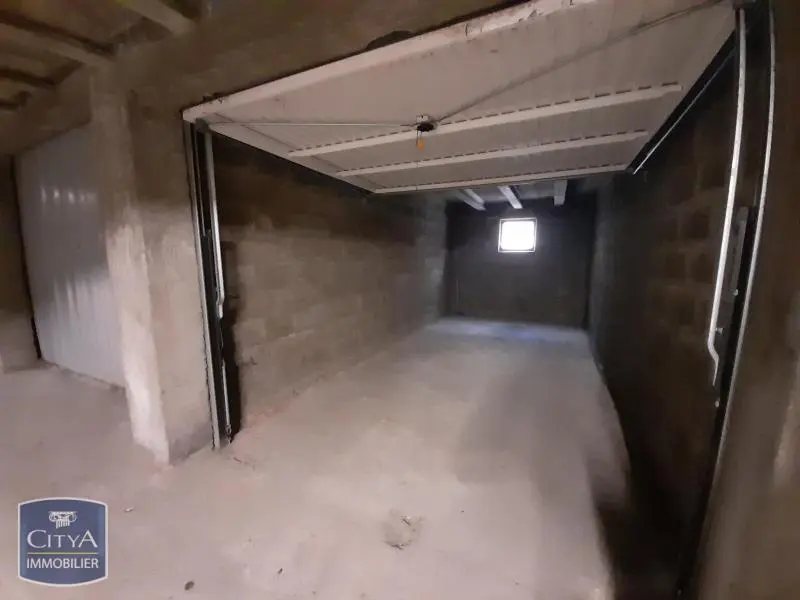 Photo 2 Parking 12.5m²