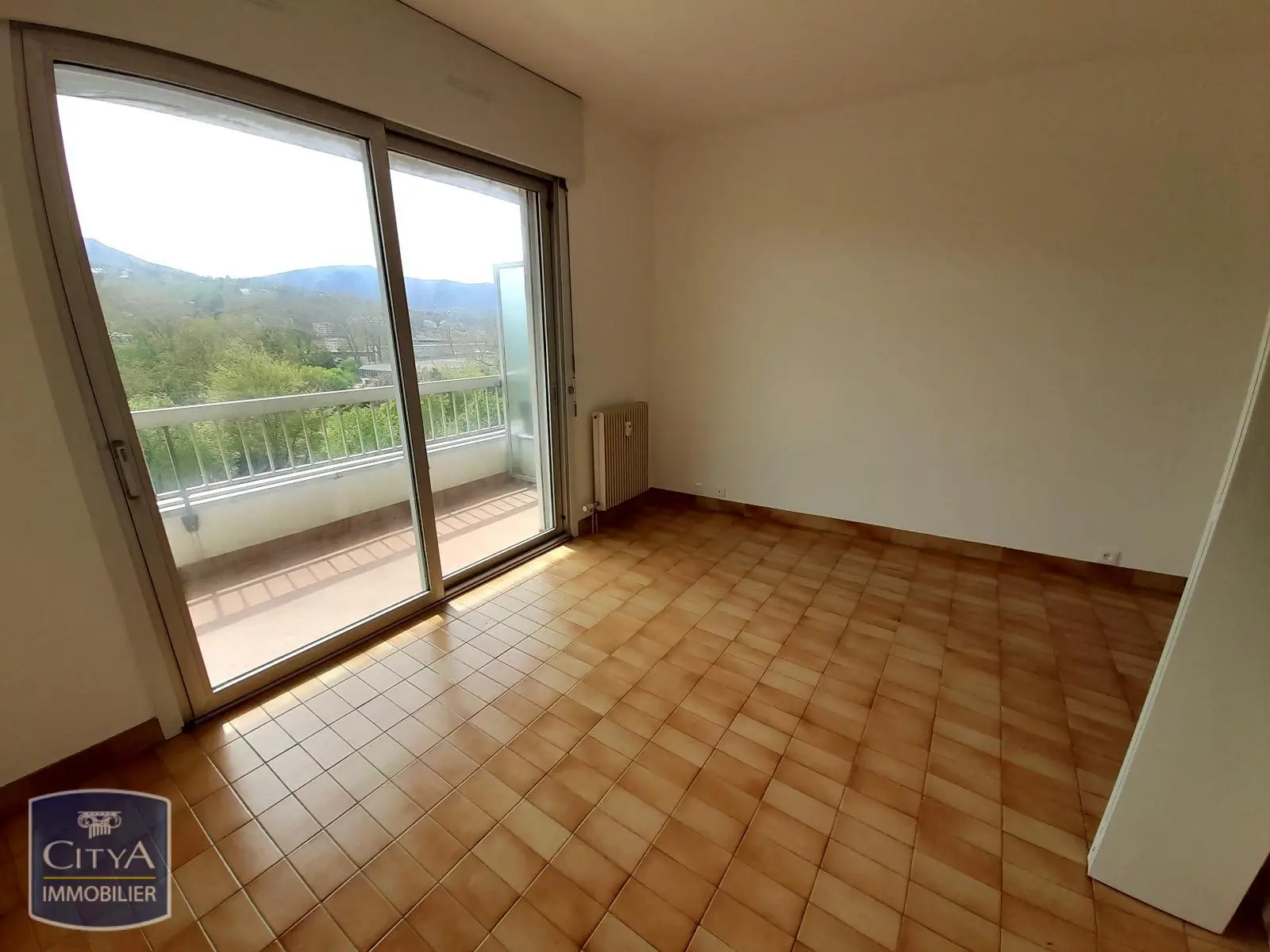 Photo 2 Appartement 1 pièce 21.97m²