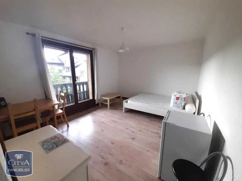 Photo 1 Appartement 1 pièce 24m²