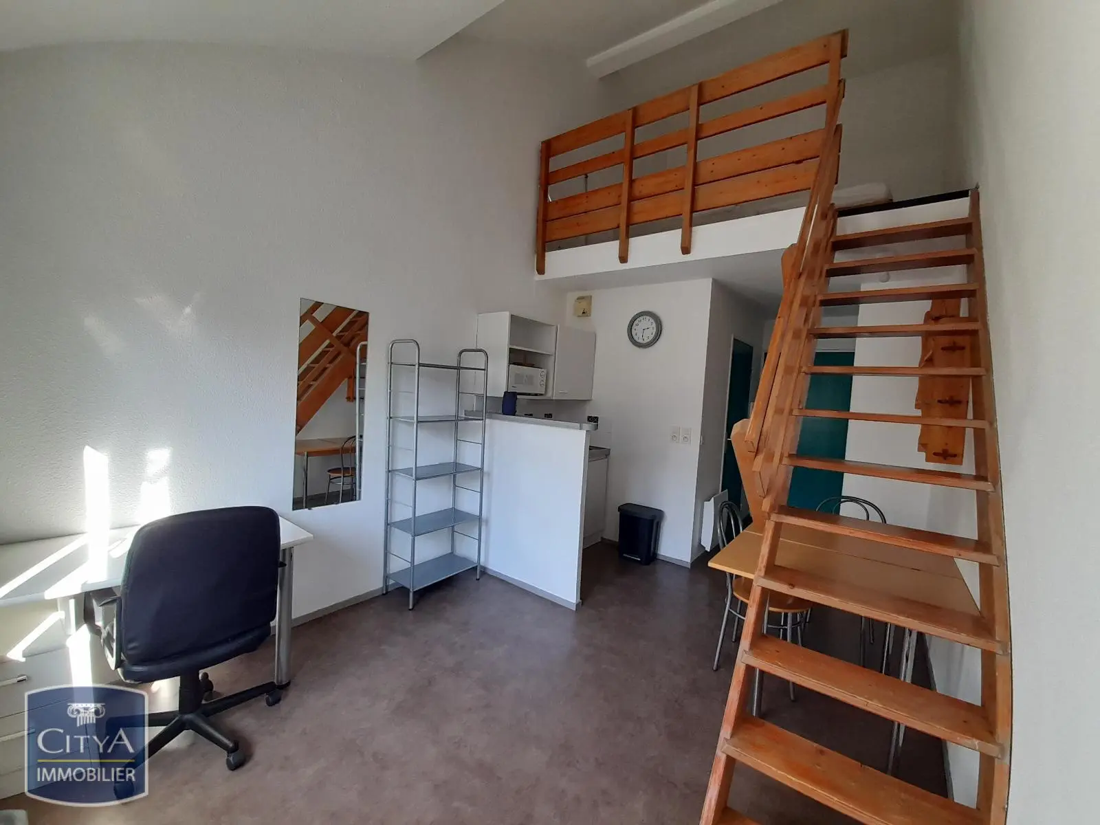 Photo 1 Appartement 1 pièce 25.01m²
