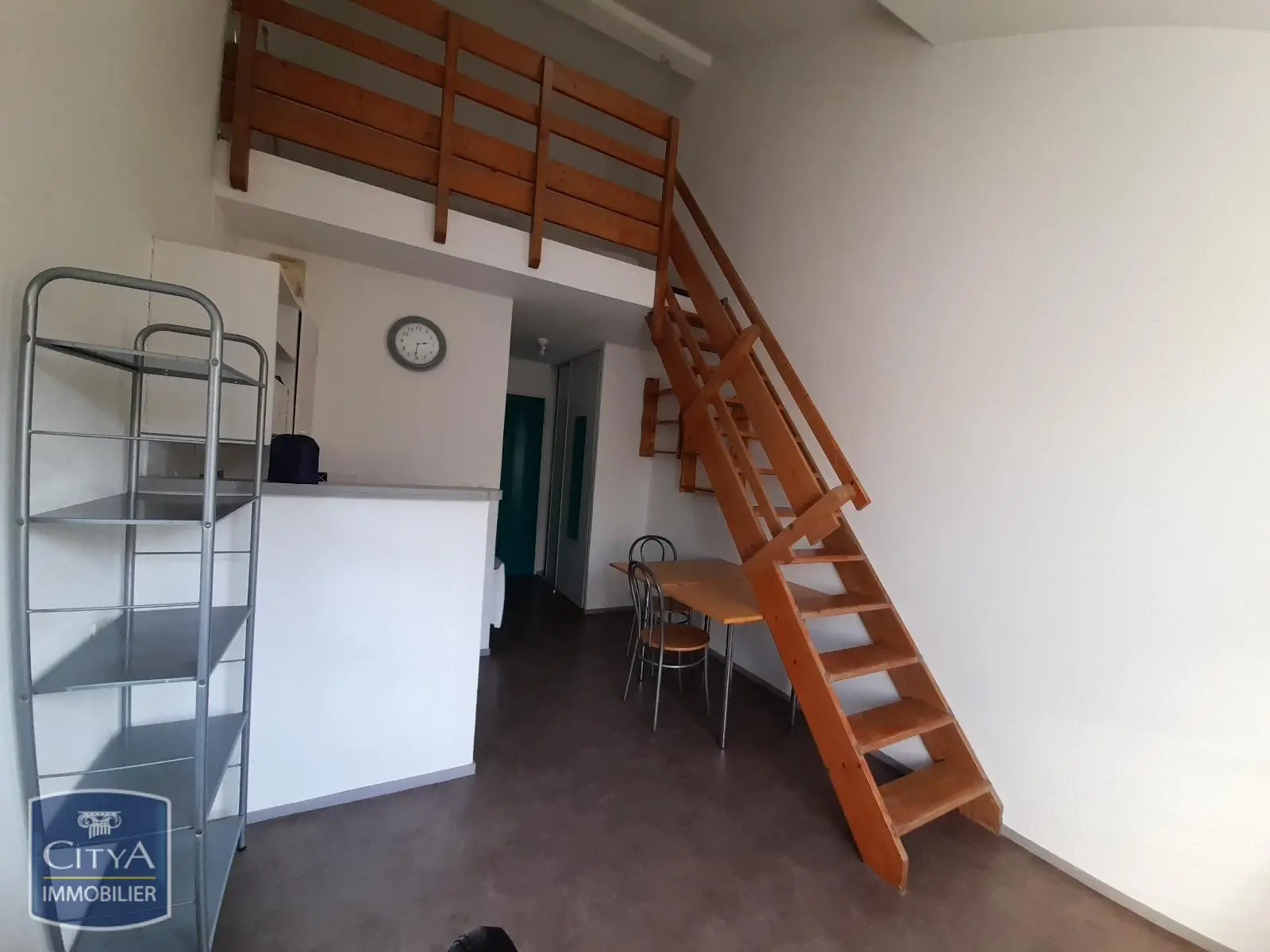 Photo 2 Appartement 1 pièce 25.01m²