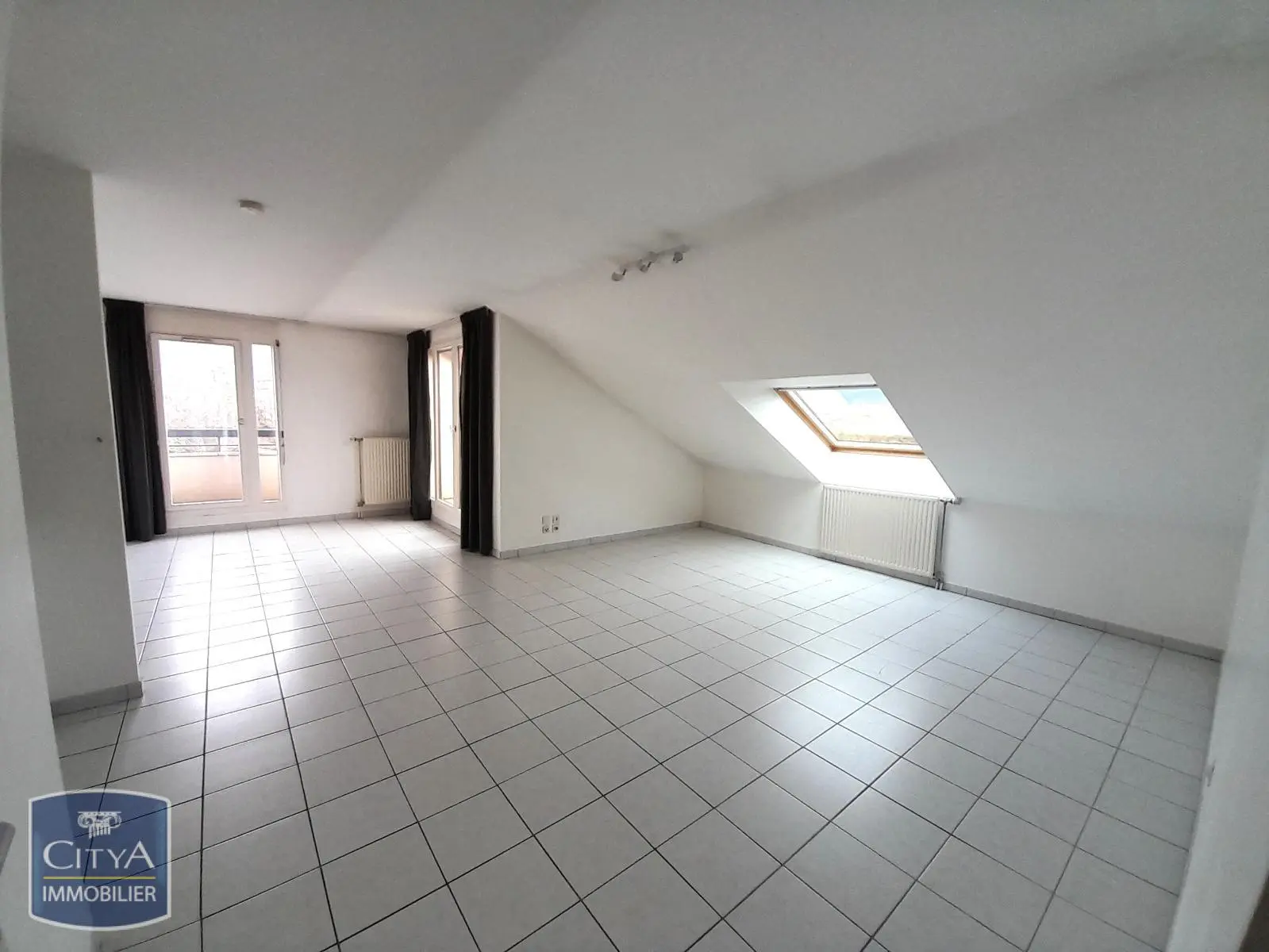 Photo 1 Appartement 1 pièce 42.8m²