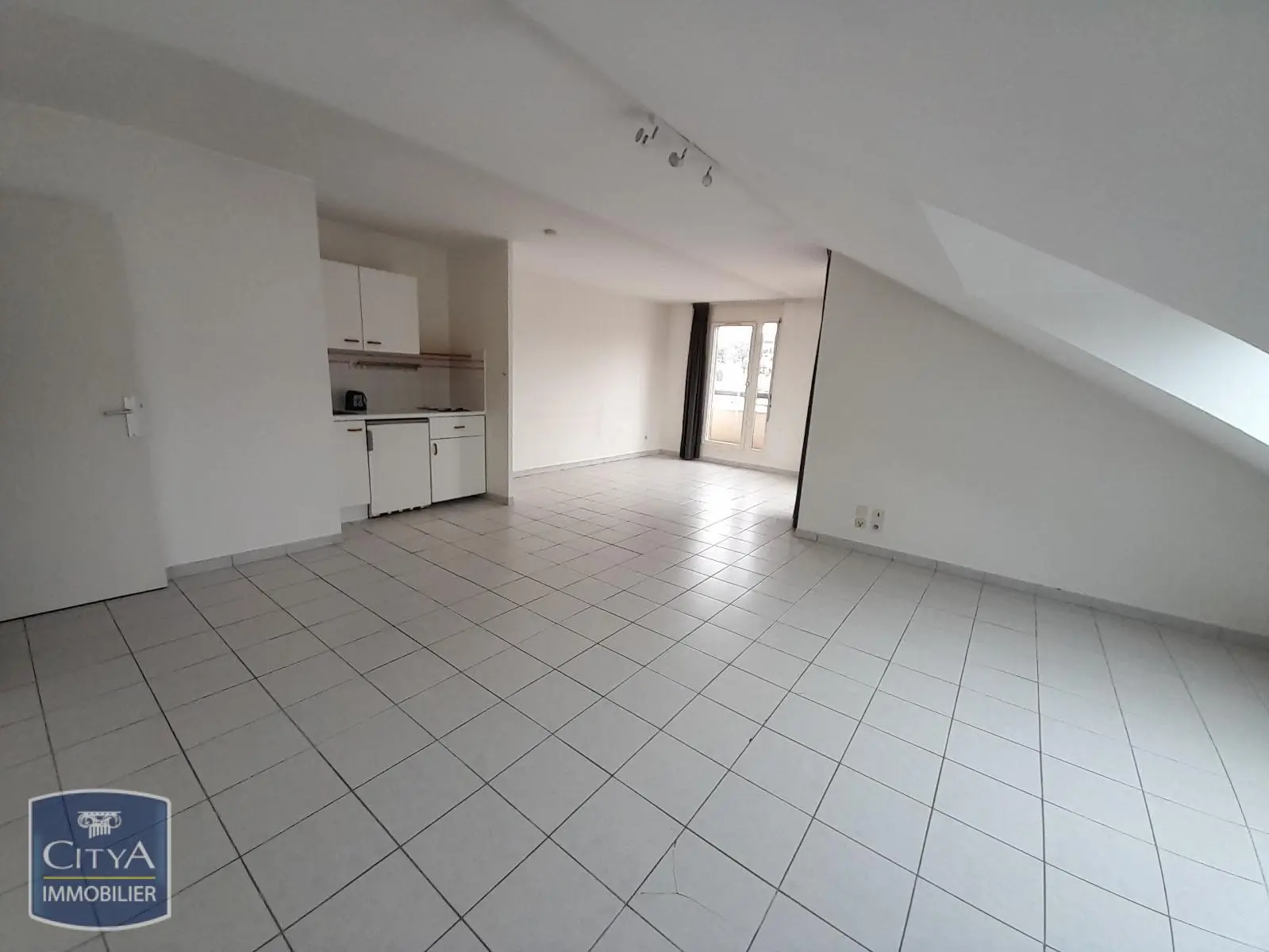 Photo 3 Appartement 1 pièce 42.8m²