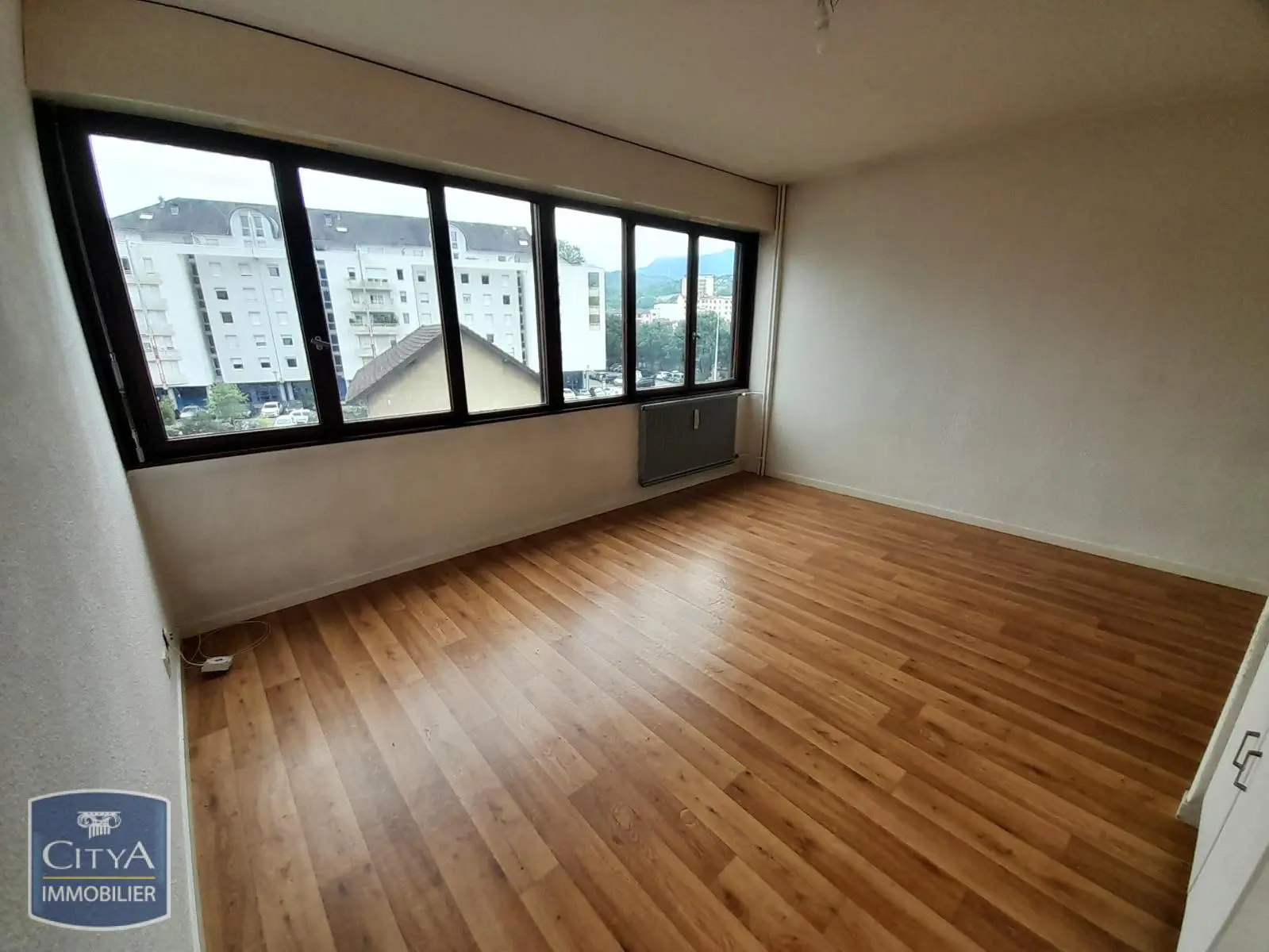 Photo 1 Appartement 1 pièce 25.3m²