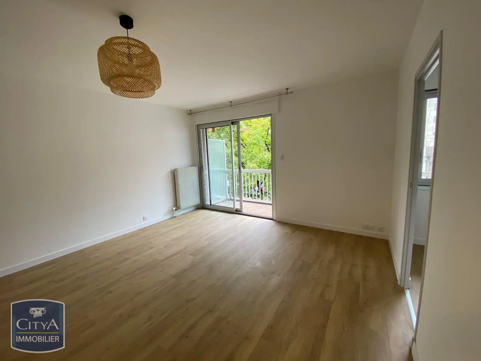 Photo 1 Appartement 1 pièce 30.64m²