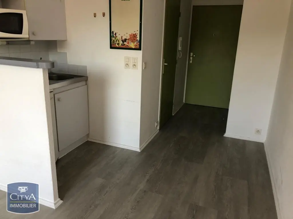Photo 2 Appartement 1 pièce 18m²