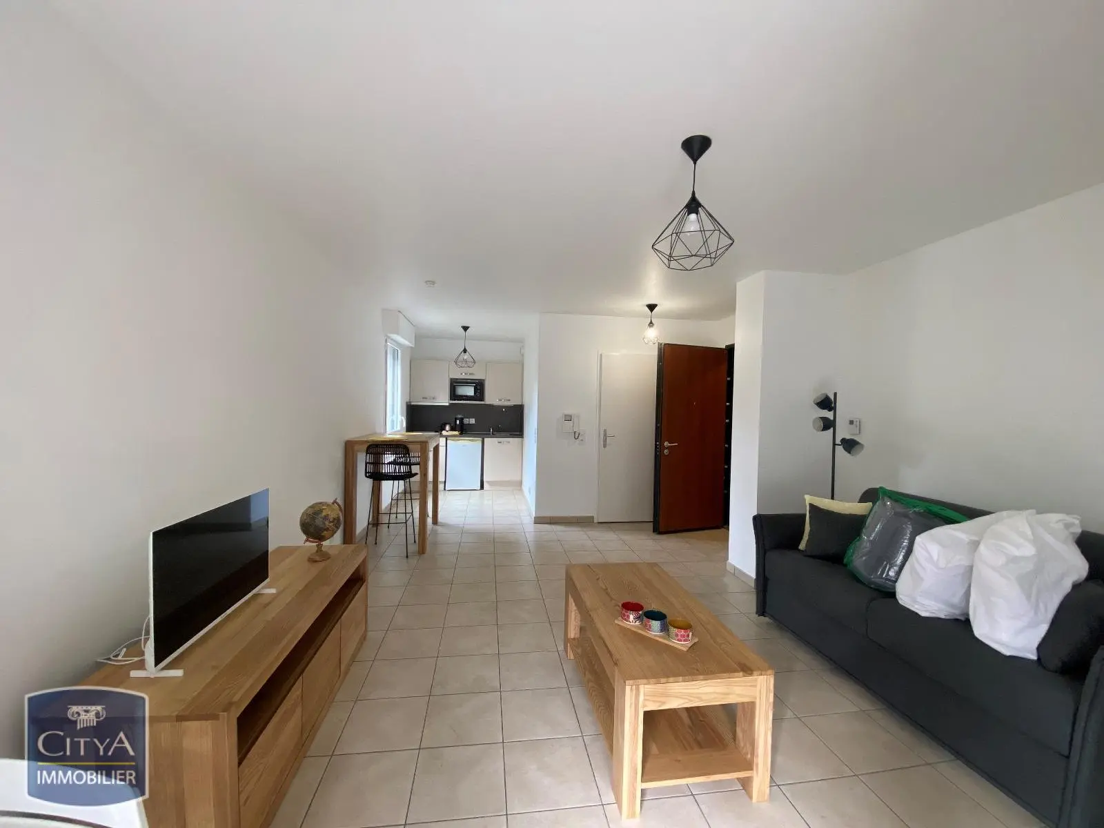 Photo 2 Appartement 1 pièce 32.65m²