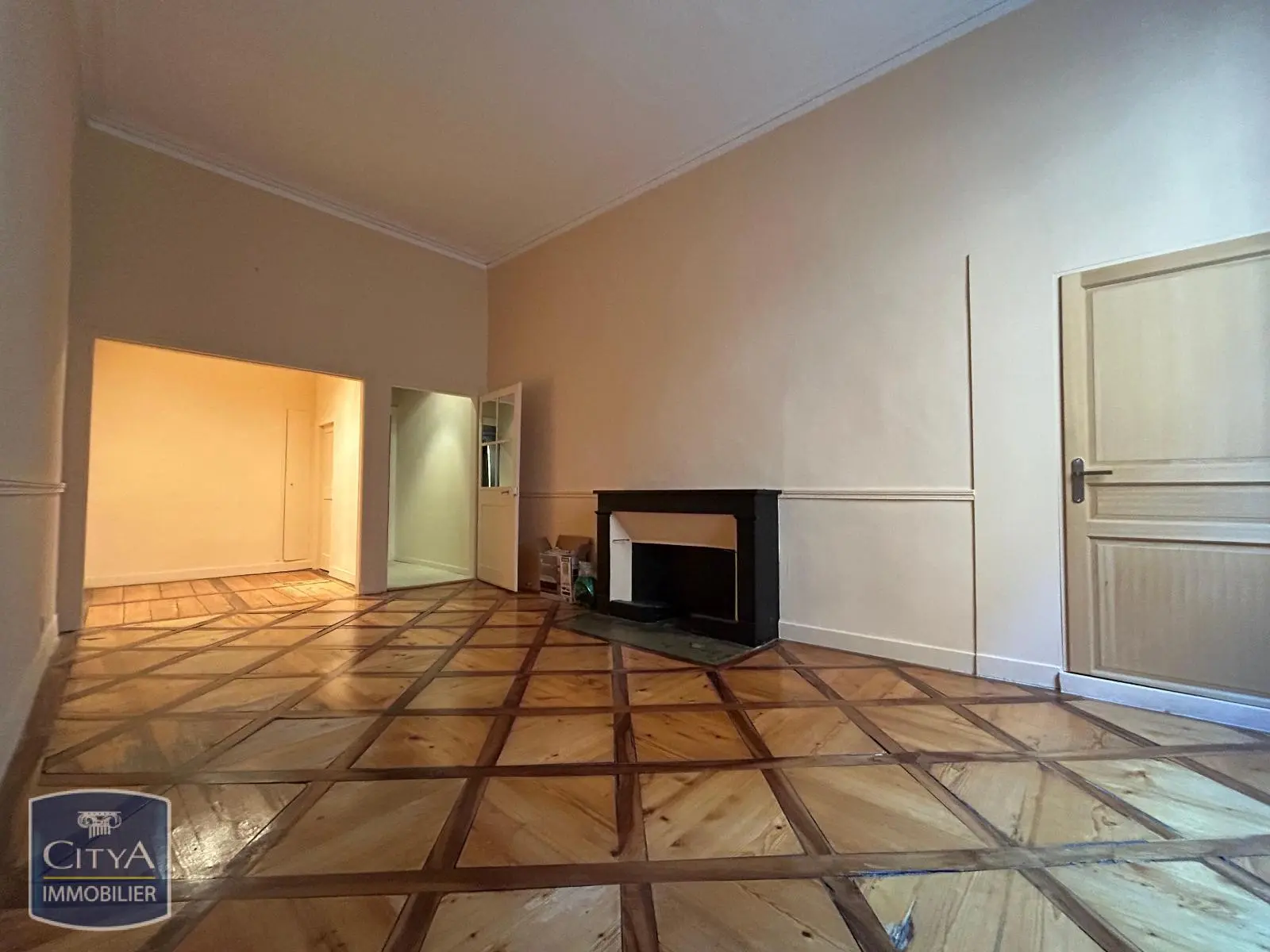 Photo 2 Appartement 1 pièce 24m²