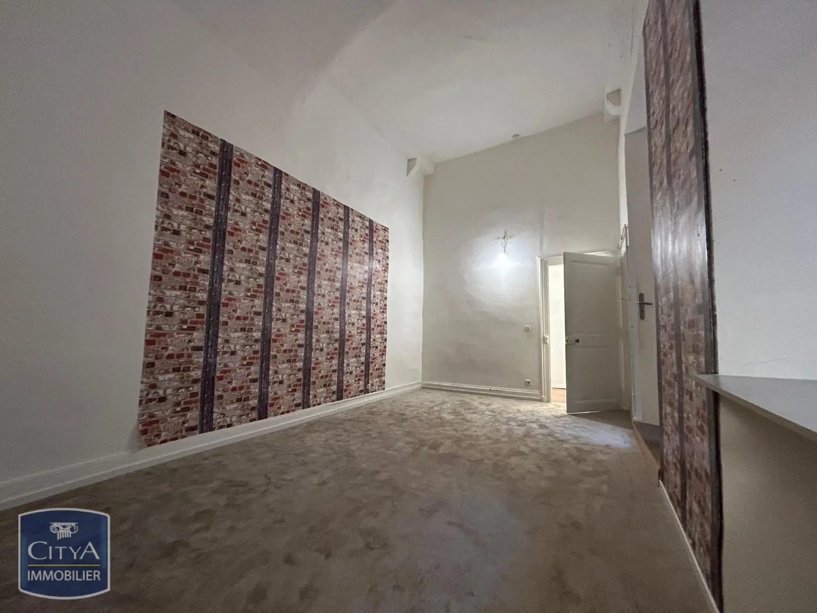 Photo 1 Appartement 1 pièce 18m²