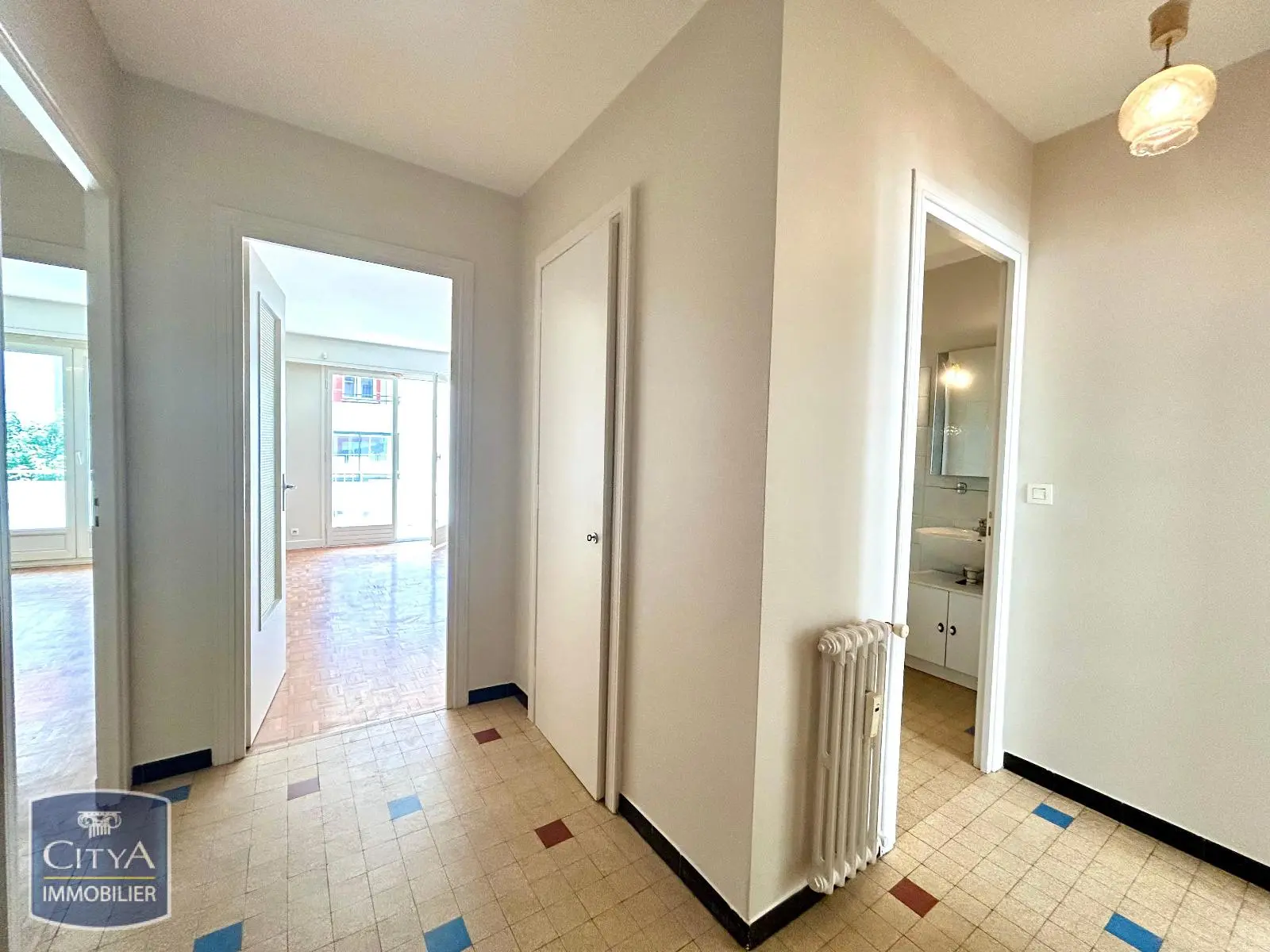 Photo 8 Appartement 2 pièces 56m²