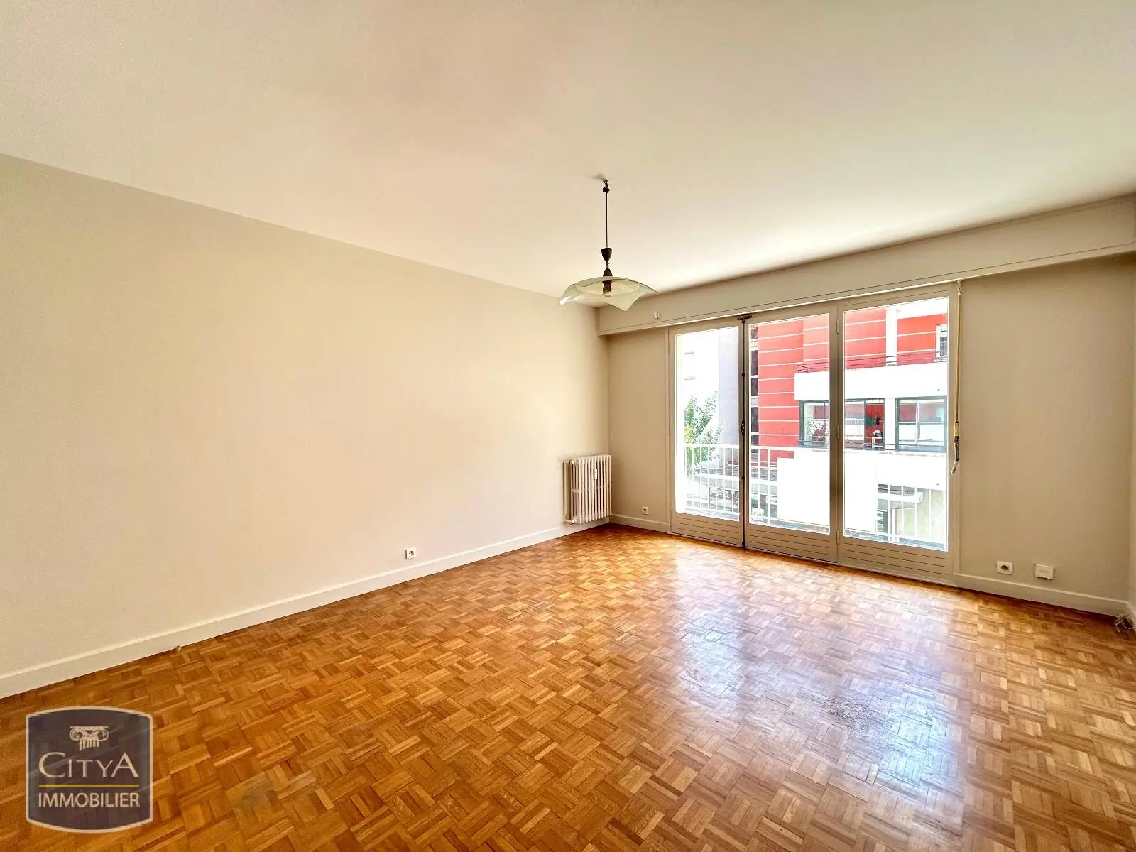 Photo 2 Appartement 2 pièces 56m²