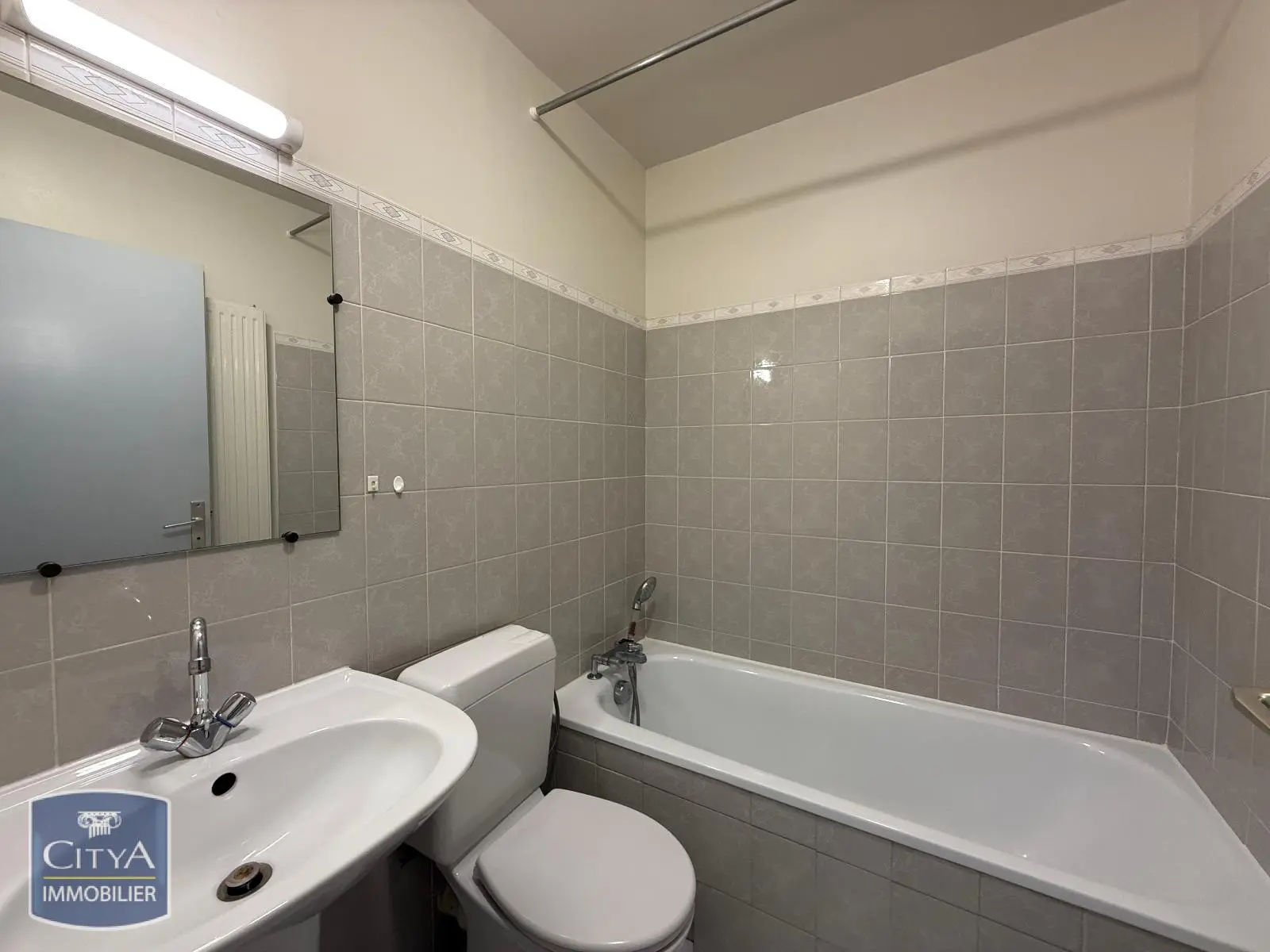 Photo 2 Appartement 1 pièce 18.18m²