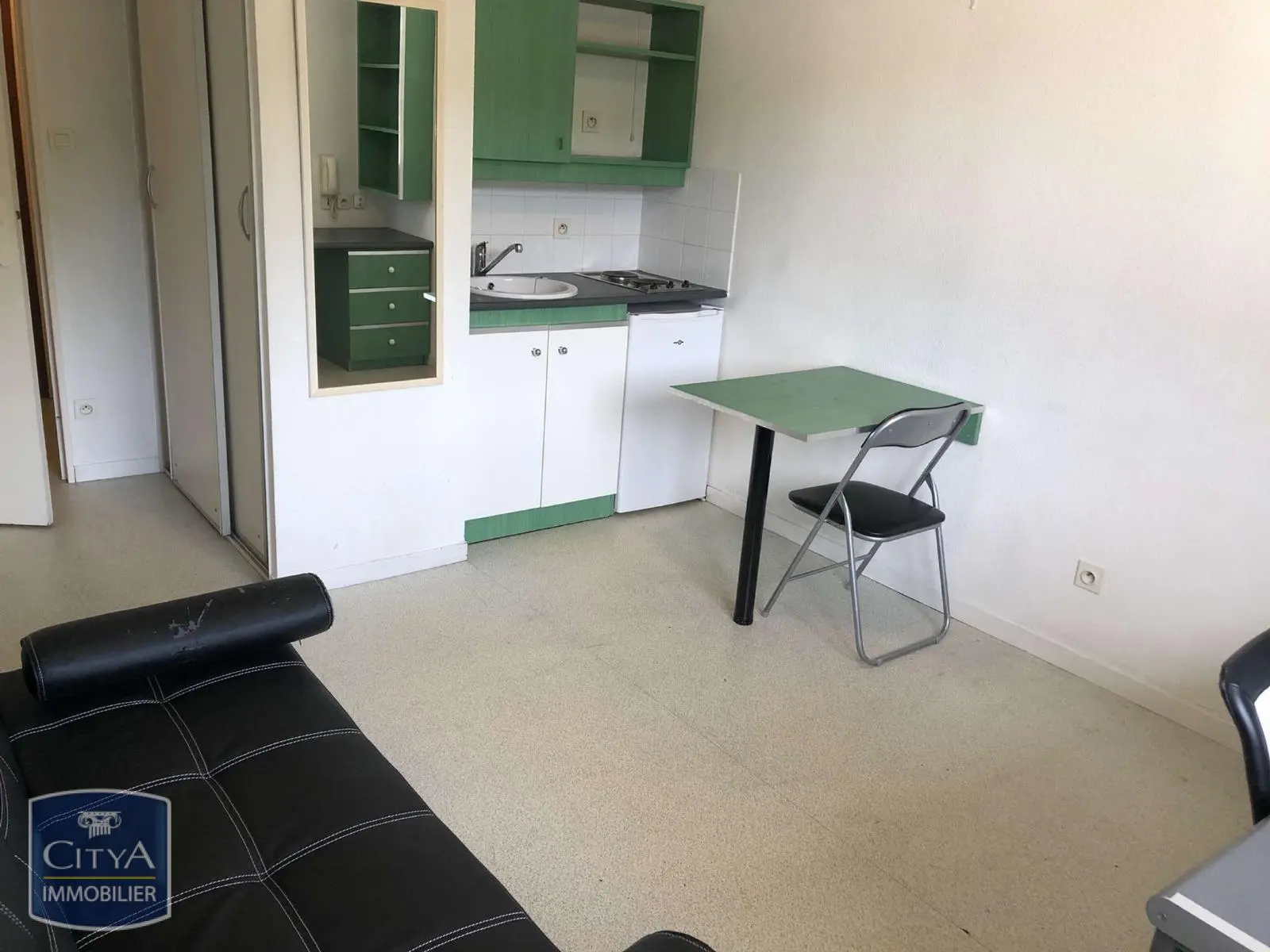 Photo 2 Appartement 1 pièce 17.67m²