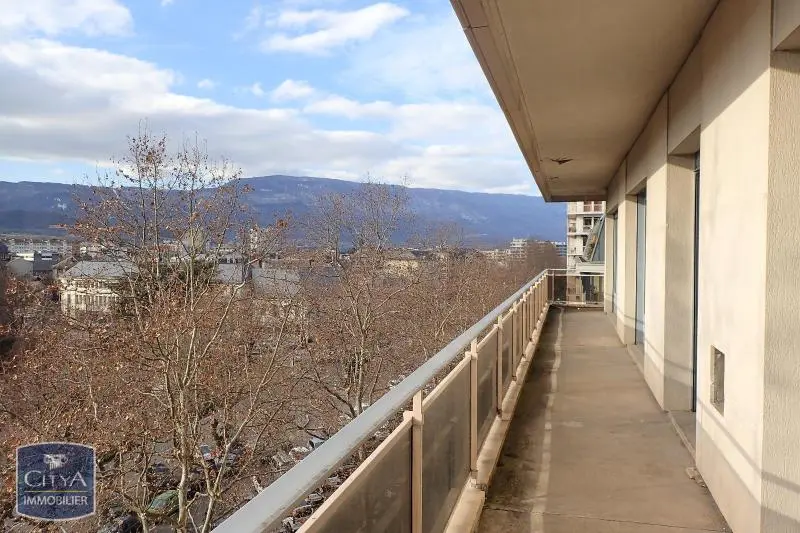 Photo 12 Appartement 6 pièces 155.78m²