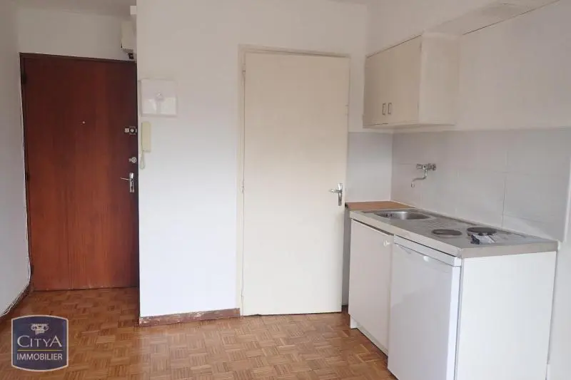 Photo 3 Appartement 1 pièce 14.2m²