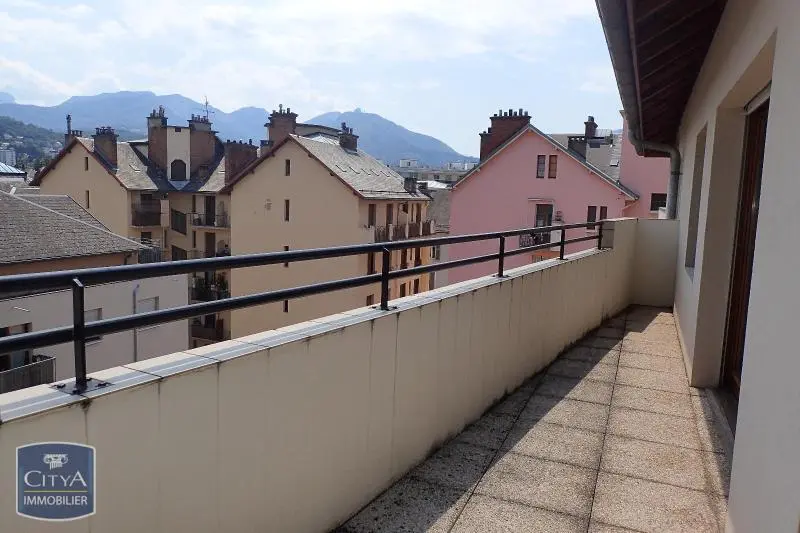 A LOUER T1 CHAMBERY GARE