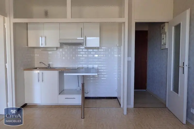Photo 2 Appartement 1 pièce 33.56m²
