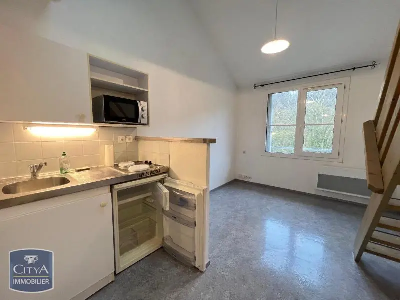 Photo 1 Appartement 1 pièce 25.01m²