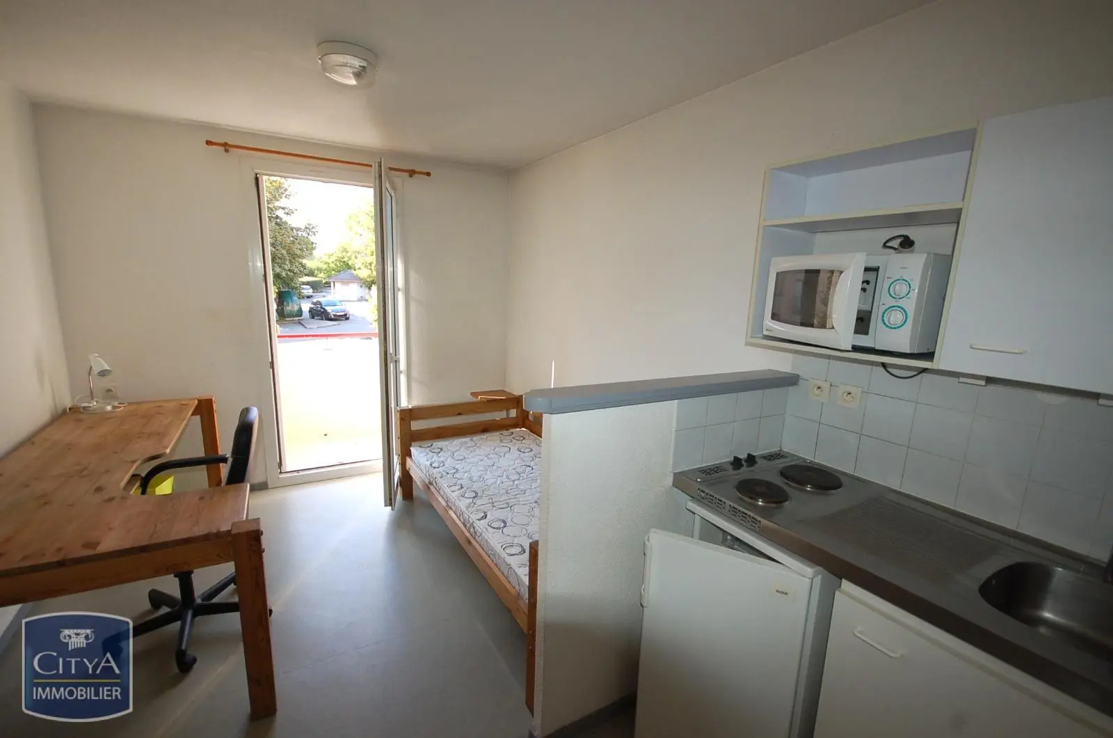 Photo 1 Appartement 1 pièce 17.8m²
