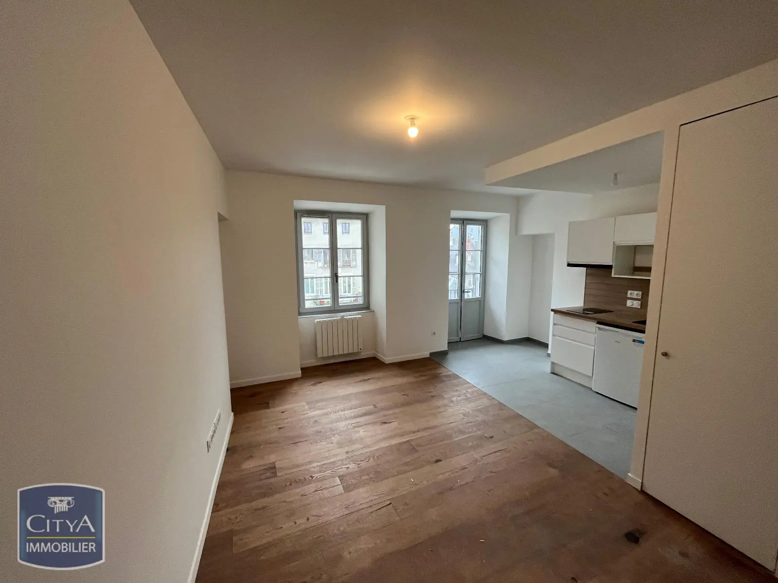 Photo 1 Appartement 1 pièce 31.1m²