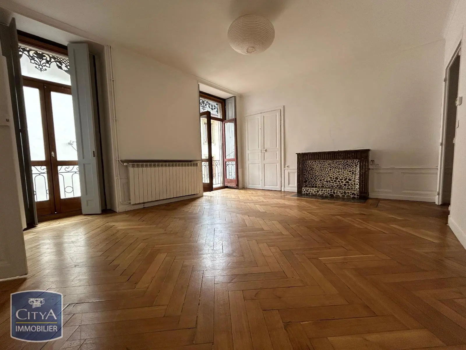 Photo 1 Appartement 5 pièces 106.97m²