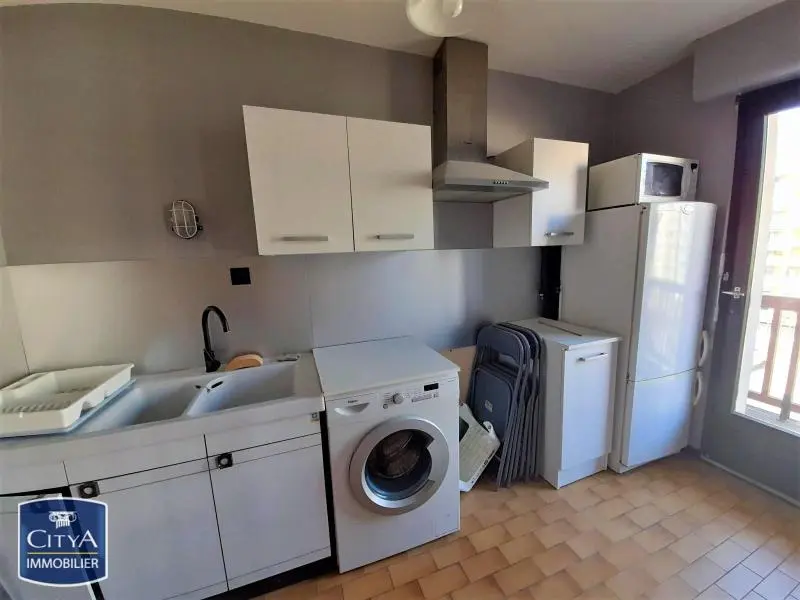 Photo 3 Appartement 1 pièce 32.92m²