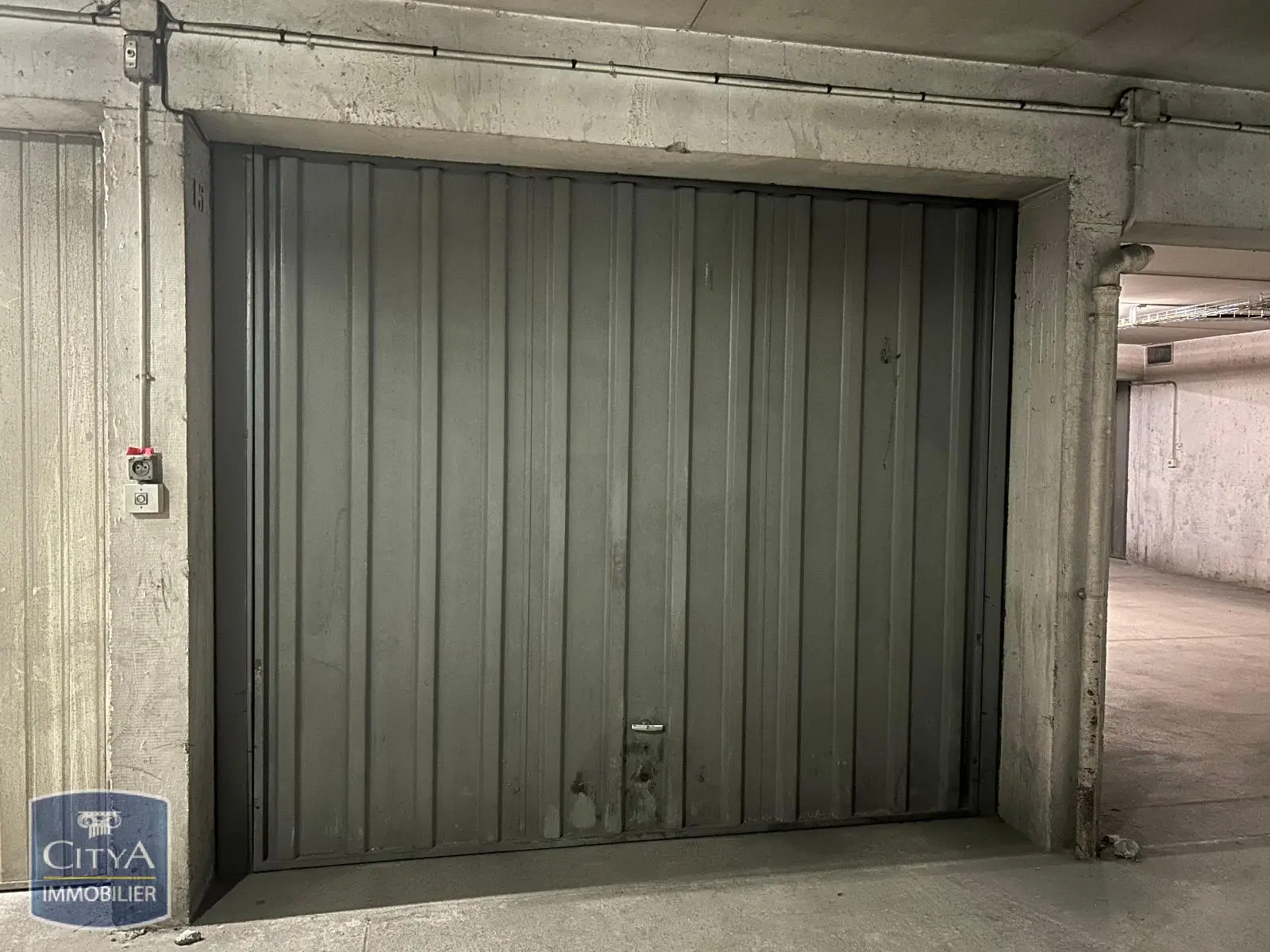 Photo 1 Parking 12.5m²