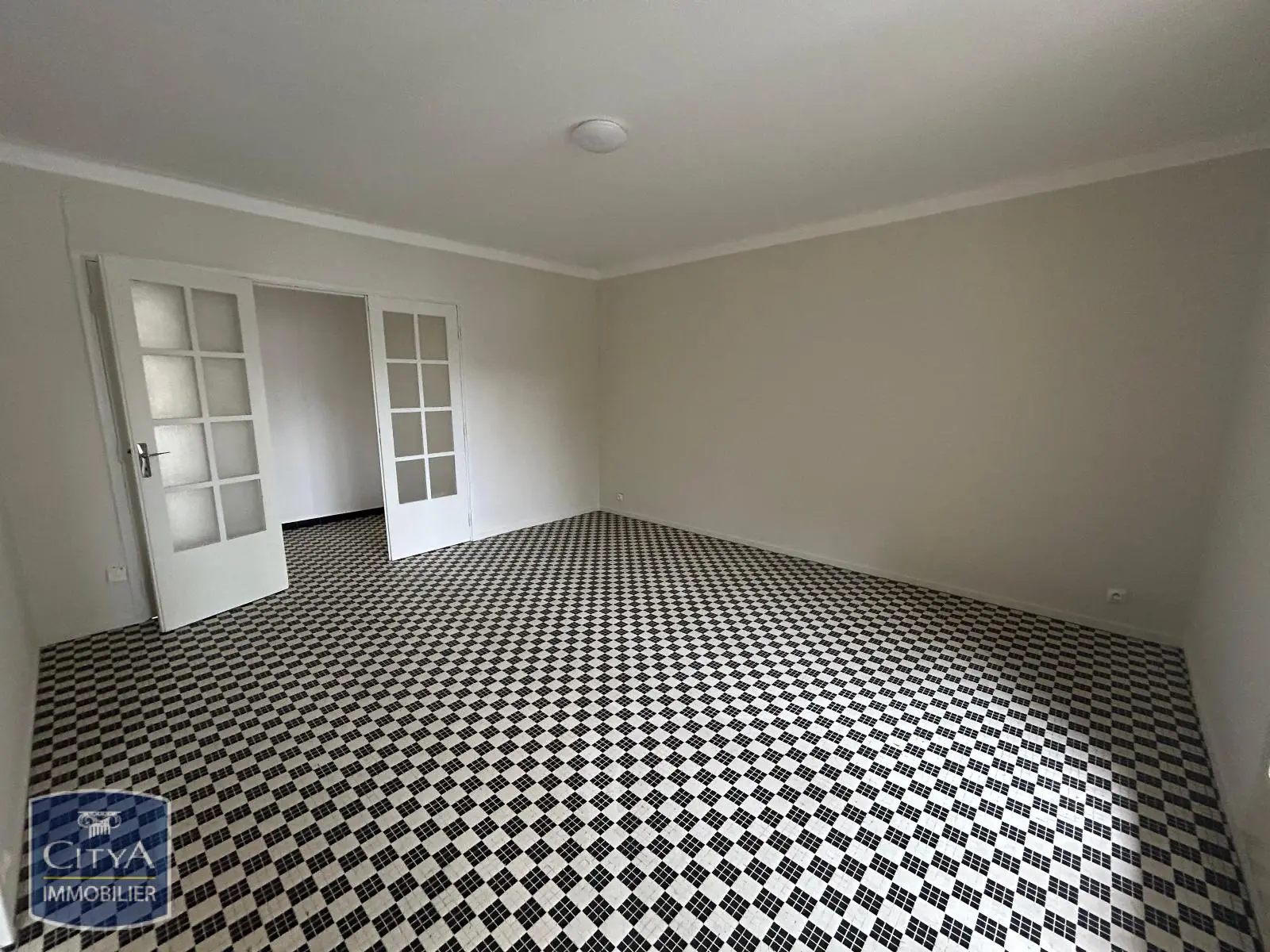 Photo 2 Appartement 4 pièces 77.24m²