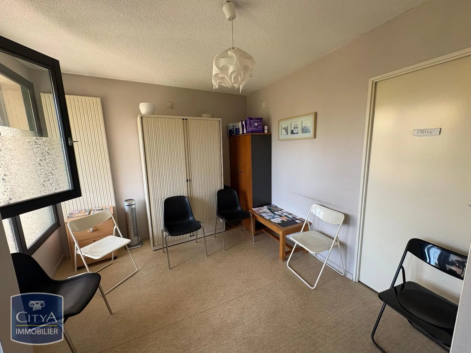 Photo 2 Local Professionnel 2 pièces 35m²