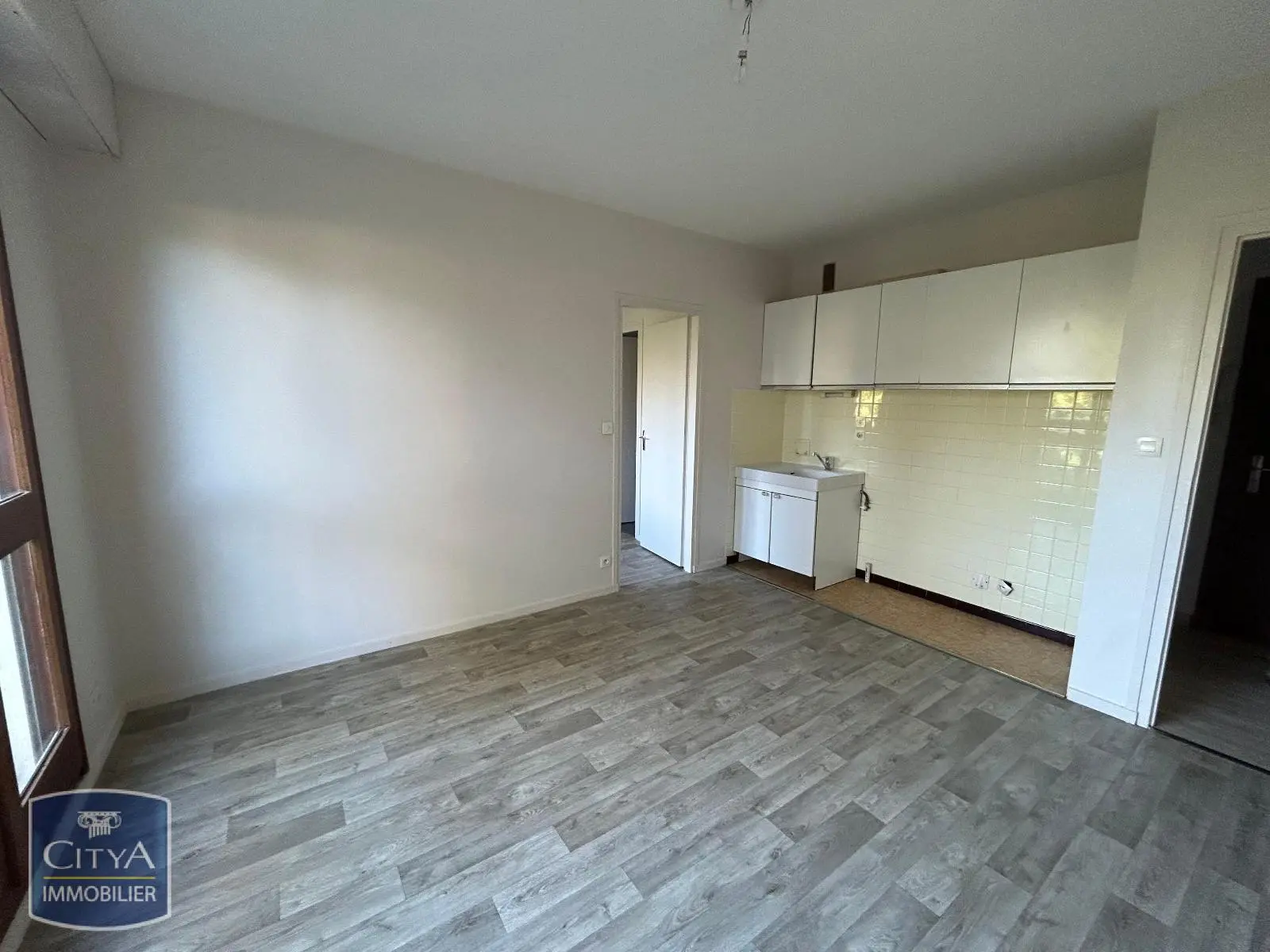 Photo 2 Appartement 2 pièces 33.52m²