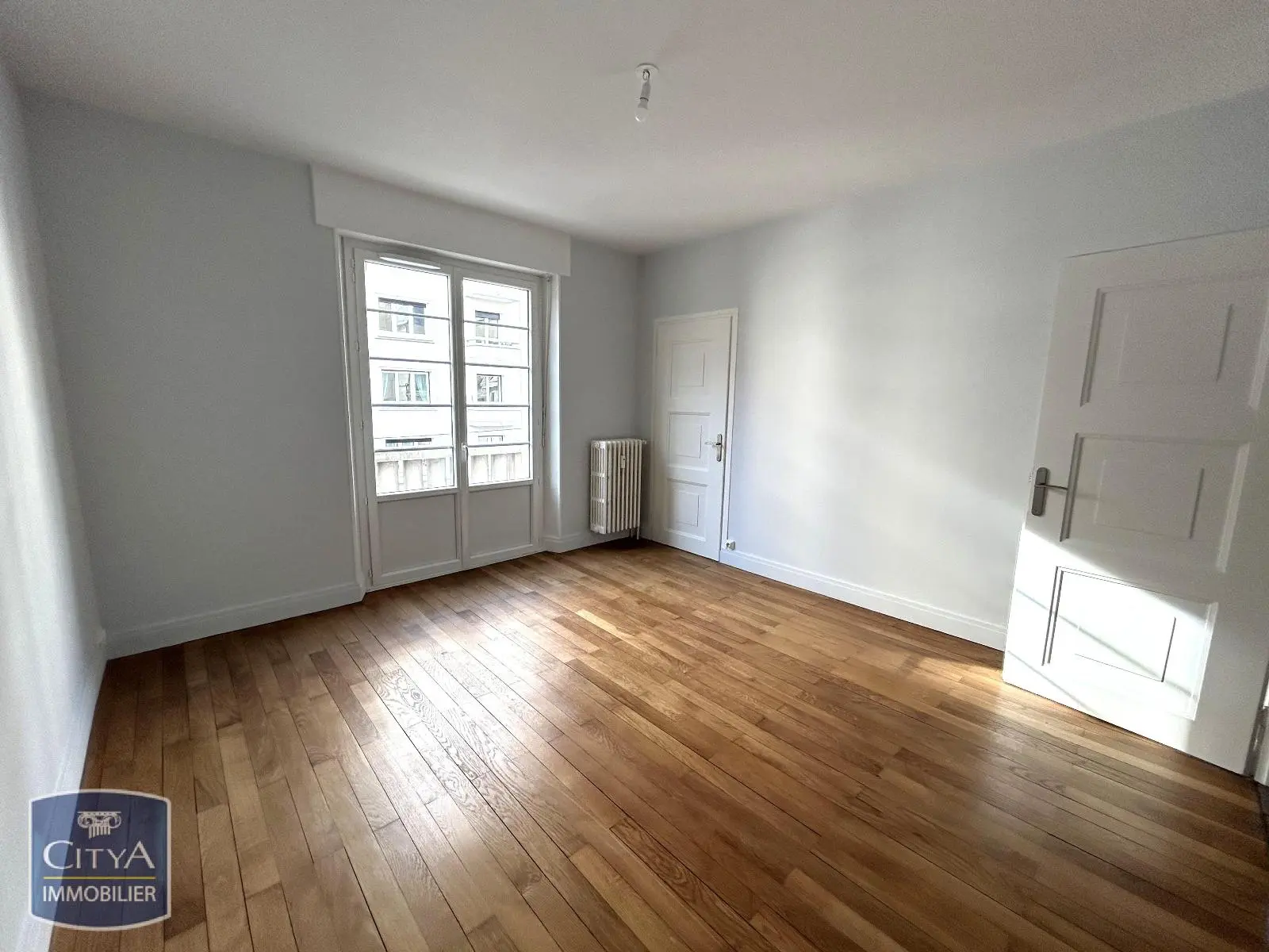 Photo 1 Appartement 2 pièces 57.8m²