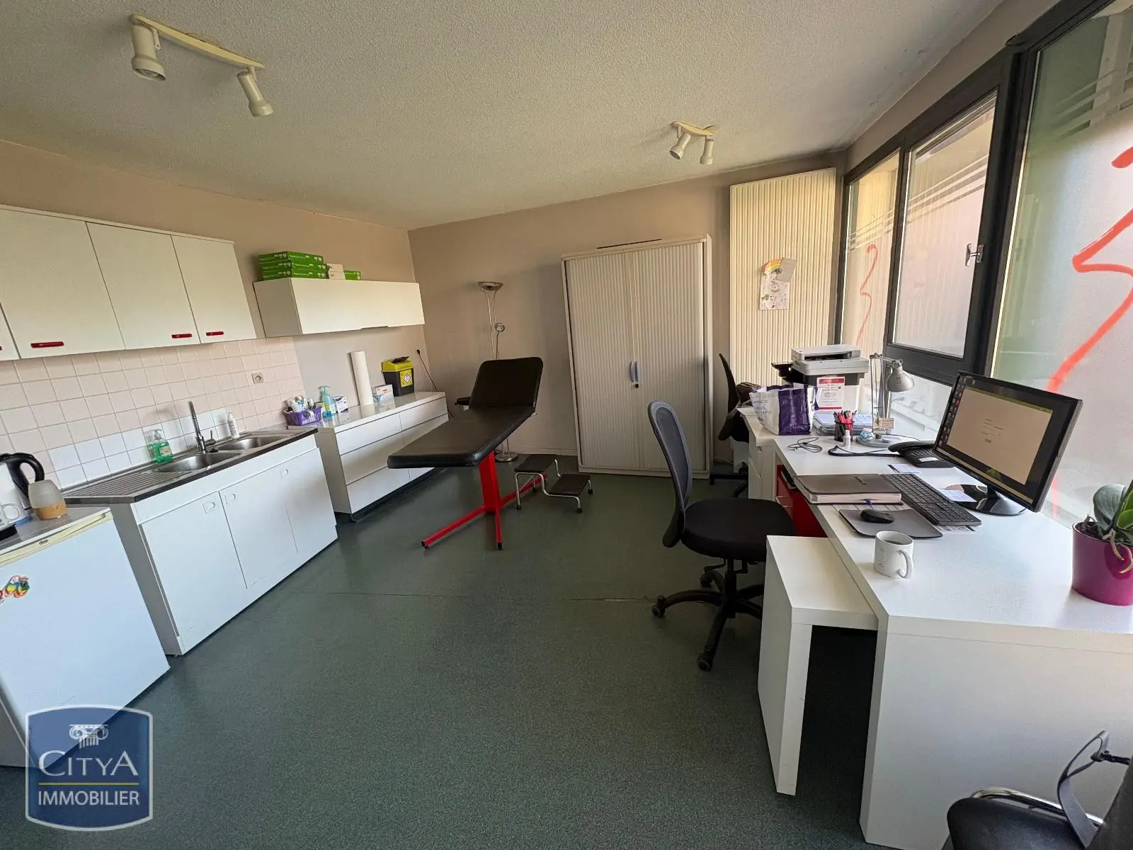Photo 3 Local Professionnel 2 pièces 35m²