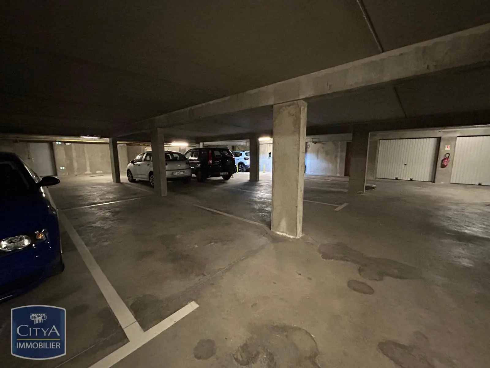 Photo 2 Parking 15m²