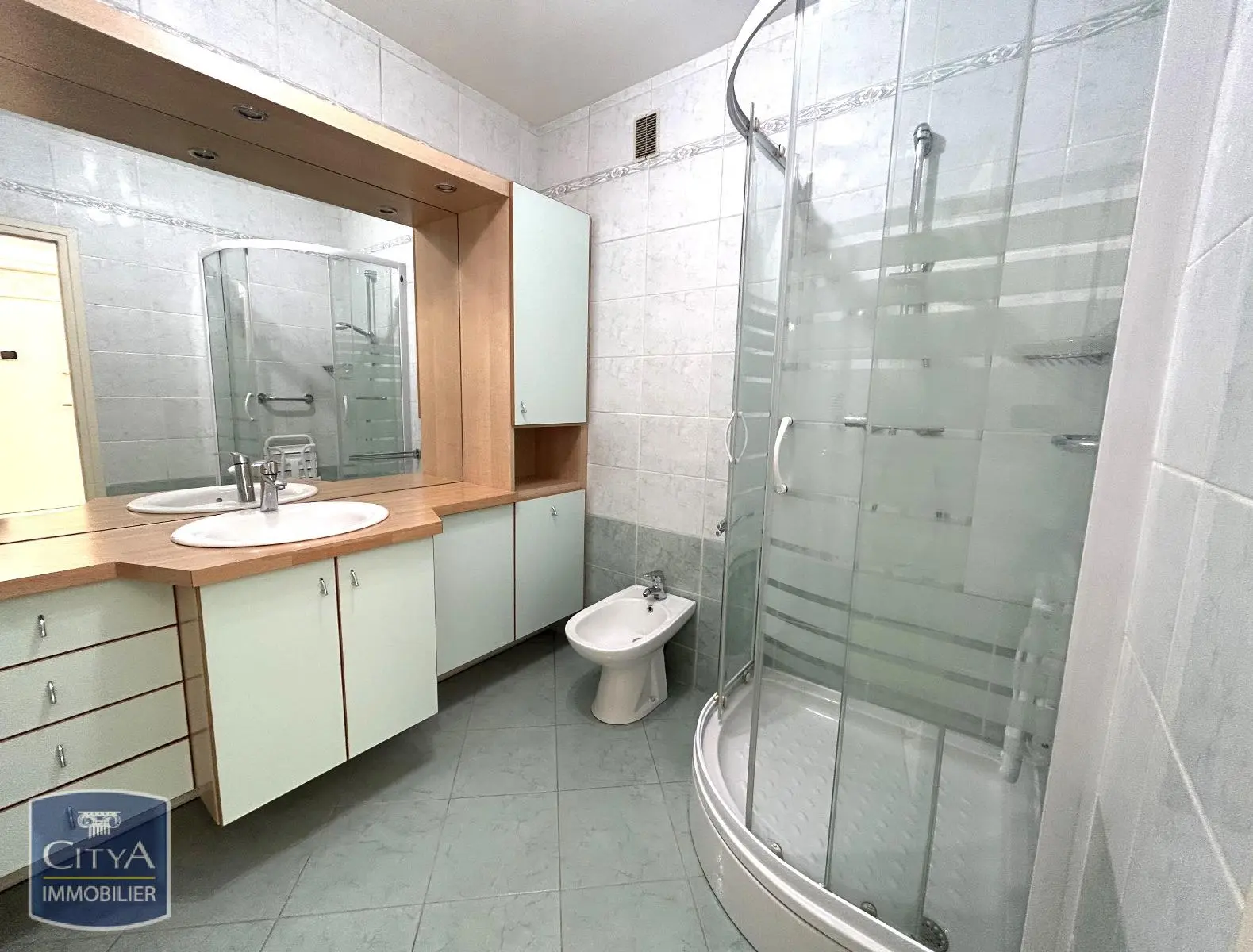 Photo 12 Appartement 4 pièces 112.49m²