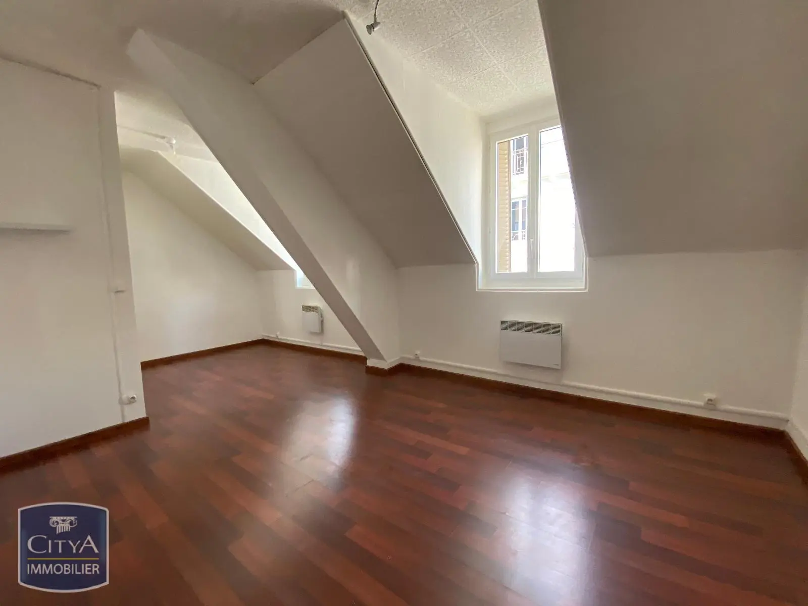 Photo 1 Appartement 1 pièce 29.57m²