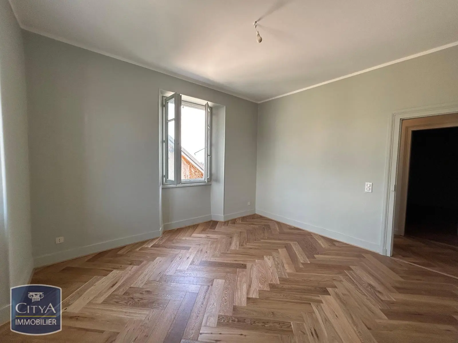 Photo 18 Appartement 4 pièces 137.05m²