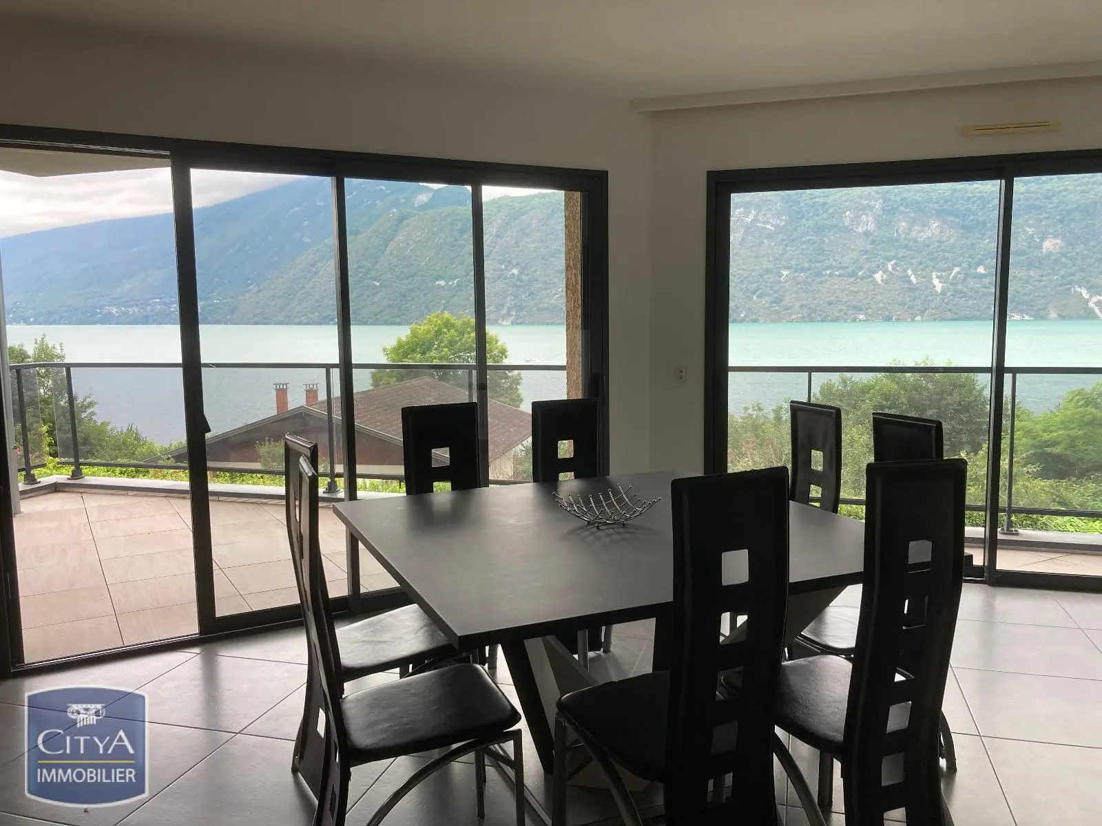 Photo 1 Maison 4 pièces 122.76m²