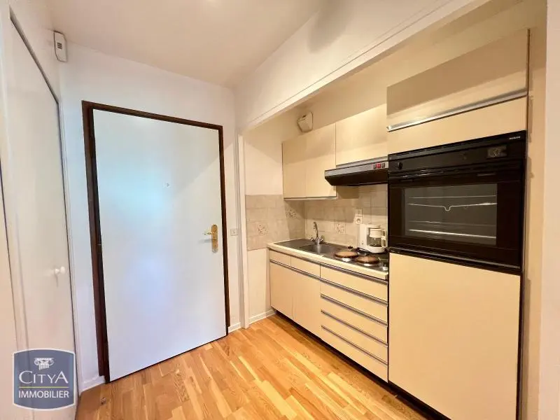 Photo 6 Appartement 1 pièce 29.8m²