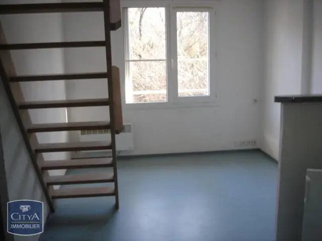 Photo 1 Appartement 1 pièce 23.65m²