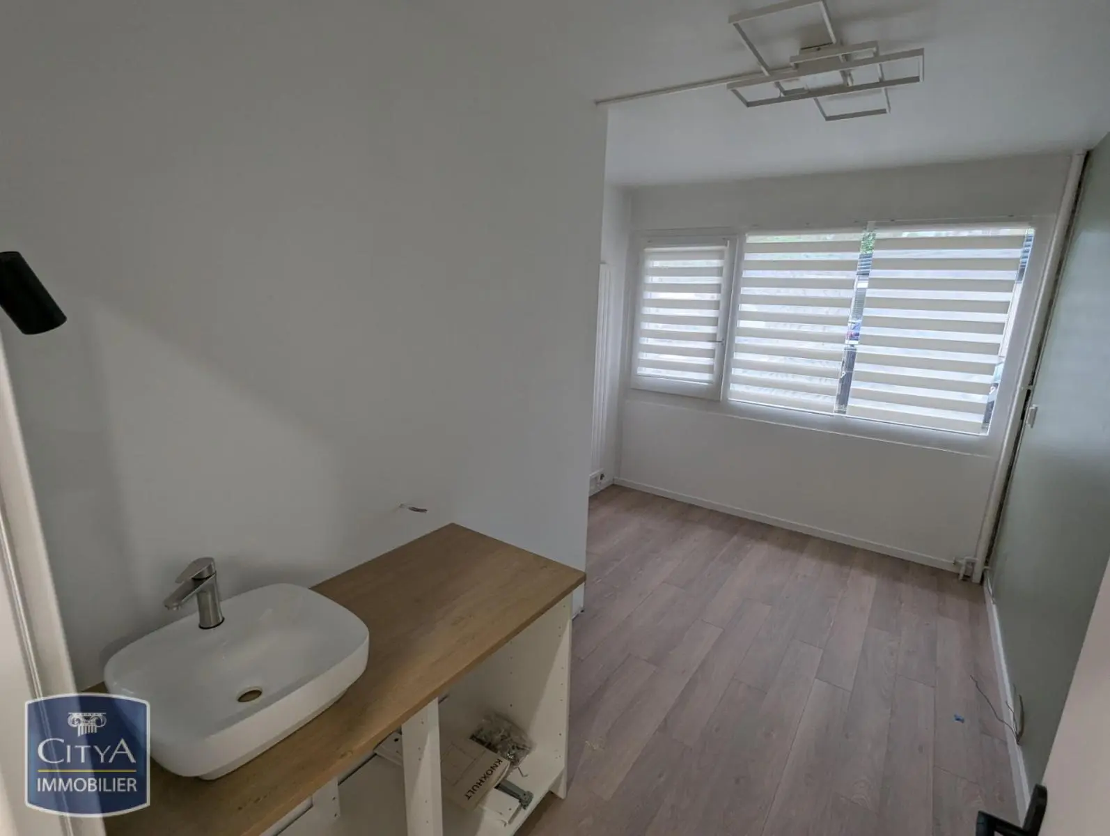 Photo 4 Local Professionnel 10.53m²
