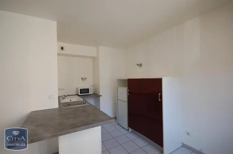 Photo 2 Appartement 1 pièce 27.81m²