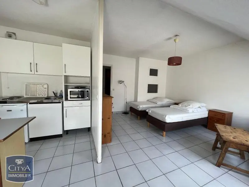 Photo 1 Appartement 1 pièce 28.13m²